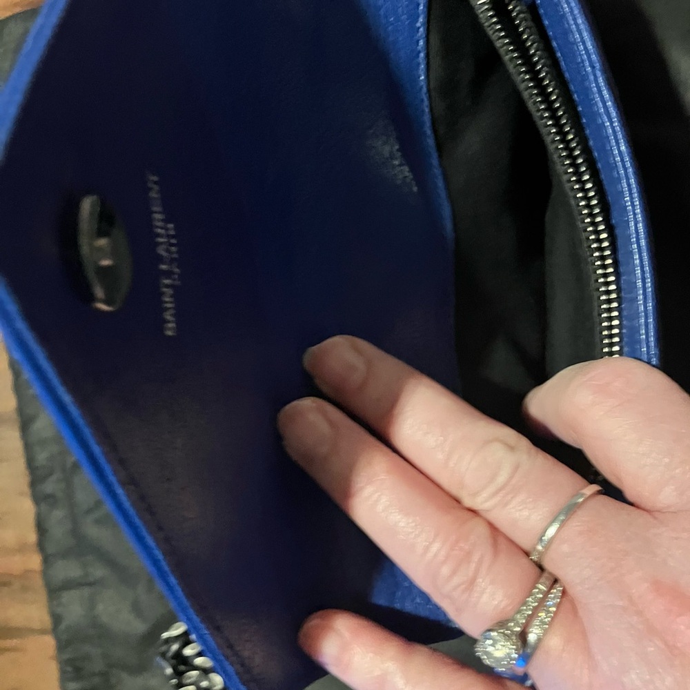 Saint Laurent Royal Blue WALLET ON A CHAIN - Picture 7 of 16